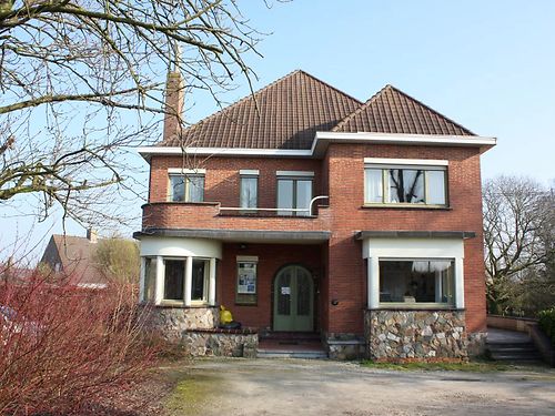 Villa ideaal voor combinatie van wonen en werken te Pittem