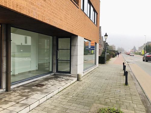 VERHUURD - Commerciële ruimte in het centrum van De Pinte