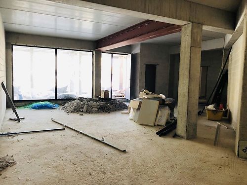 Praktijkruimte met bijhorend appartement in nieuwbouwproject te Herzele